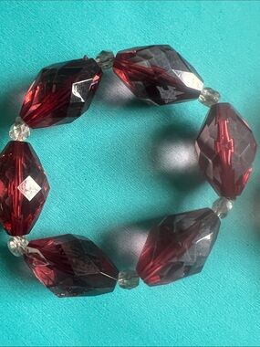 Red Faceted Crystal Stretch Bracelet - Unbranded